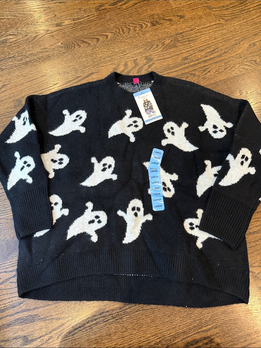 Woman’s Vince camuto Black Ghost Pattern ladies large Sweater - White Ghosts